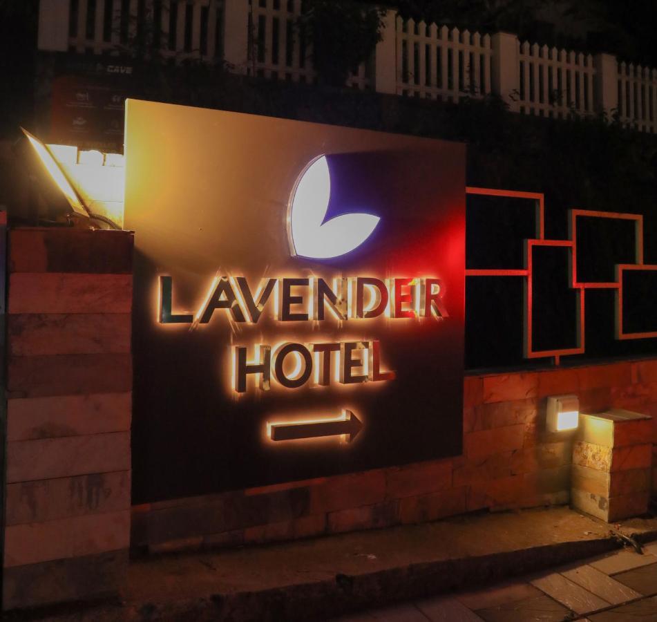 Готель Lavender Infopark Kochi Екстер'єр фото